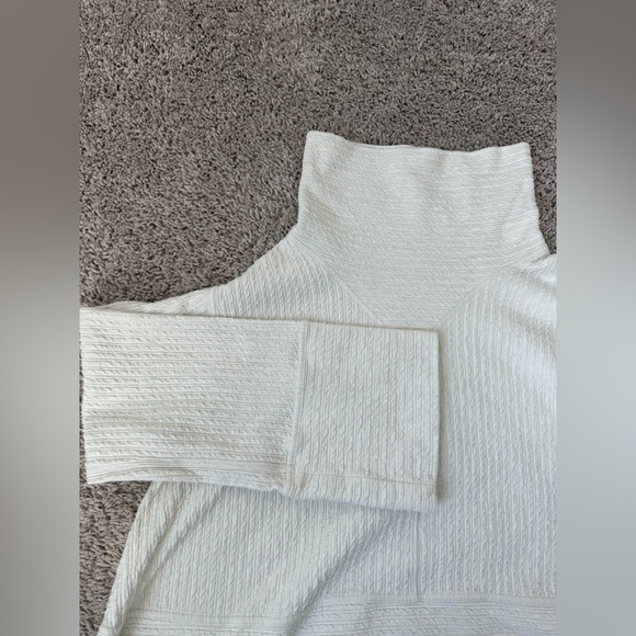 Lululemon Women's Retreat Yourself Ivory Cowl Neck Pullover - Picture 8 of 8